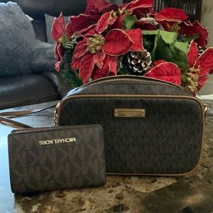 Michael Kors crossbody bag with matching wallet